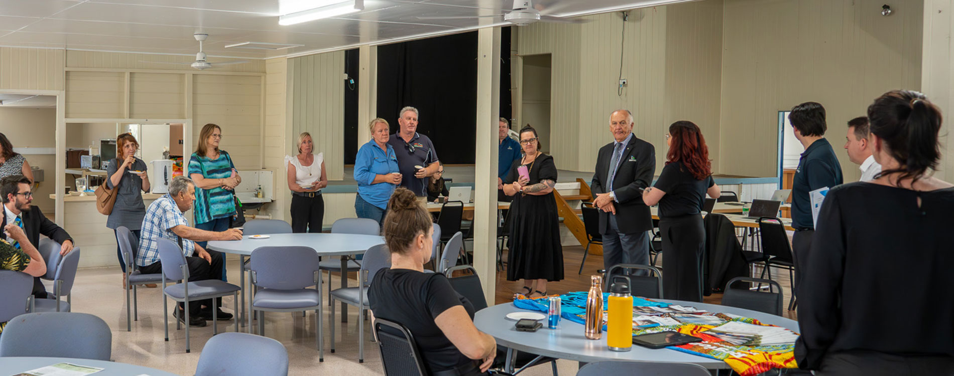 Community forum mt larcom 1 oct web 18 1