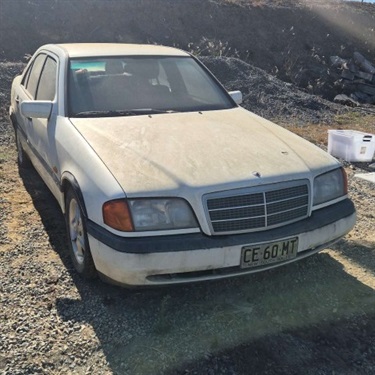20260917-Item-378-Mercedes-Sedan-White.jpg