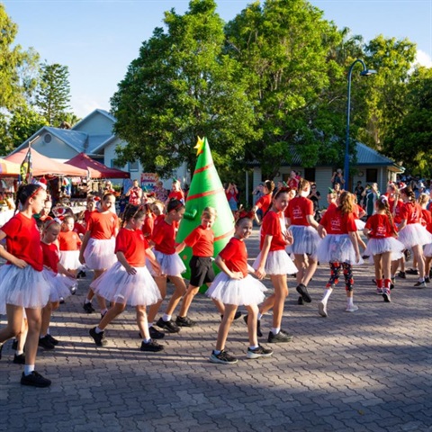 Mayors carols dancers
