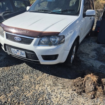 20250625 Item 221 white ford territory