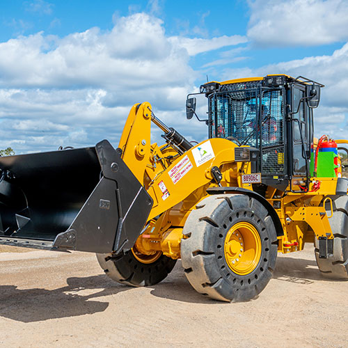 Benaraby landfill new loader