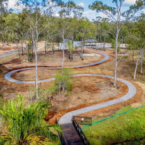 Completion bonsai house side pathway