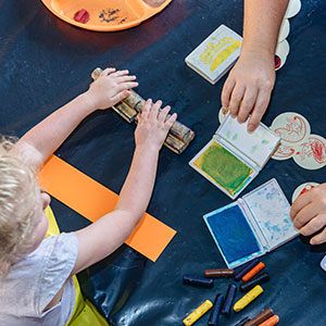GRC Stock photo of GRAGM kids art table