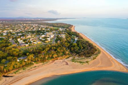 Tannum beach and wild cattle creek