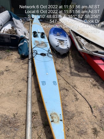 20221006 Item 39 blue and yellow surf ski