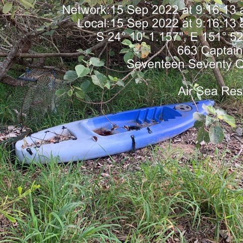 20221006 Item 40 purple and white kayak