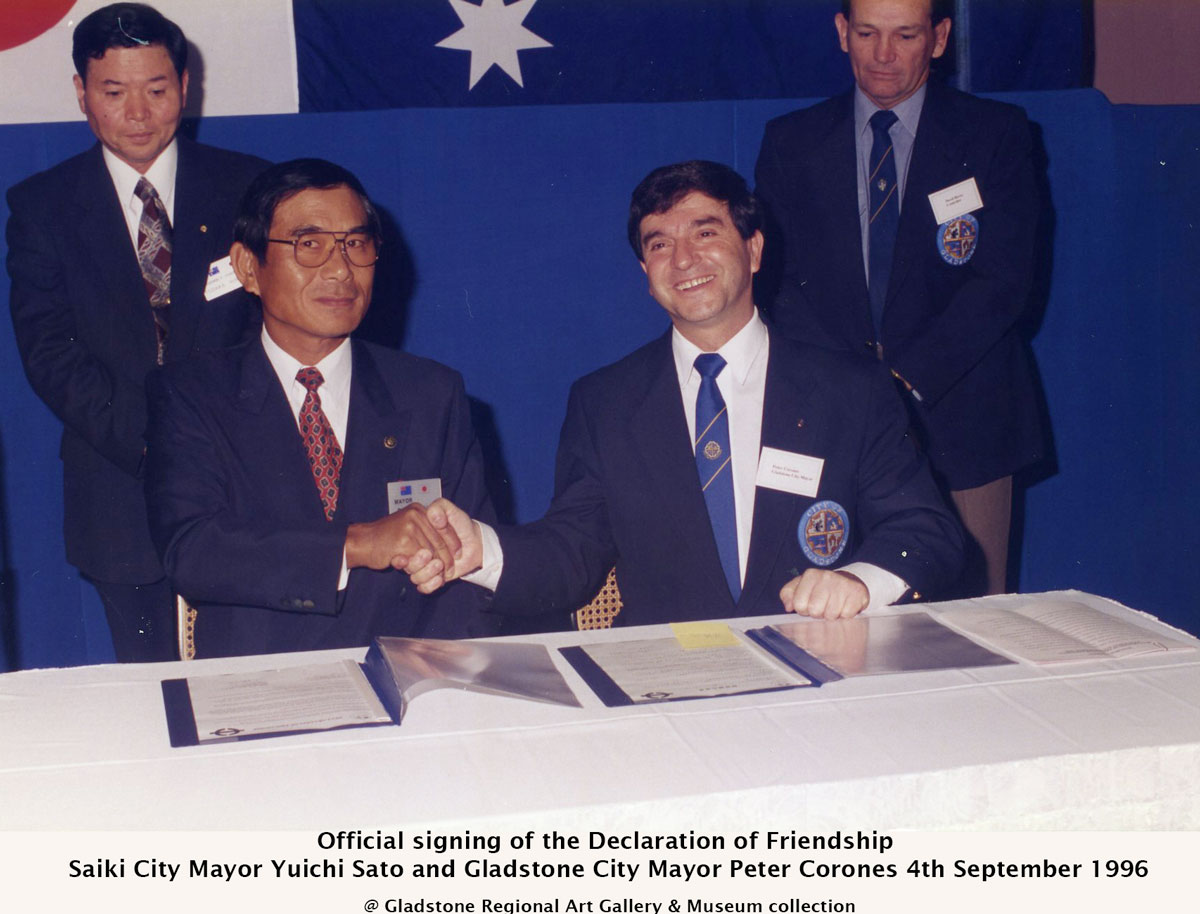 Signing Declaration of Friendship 1996